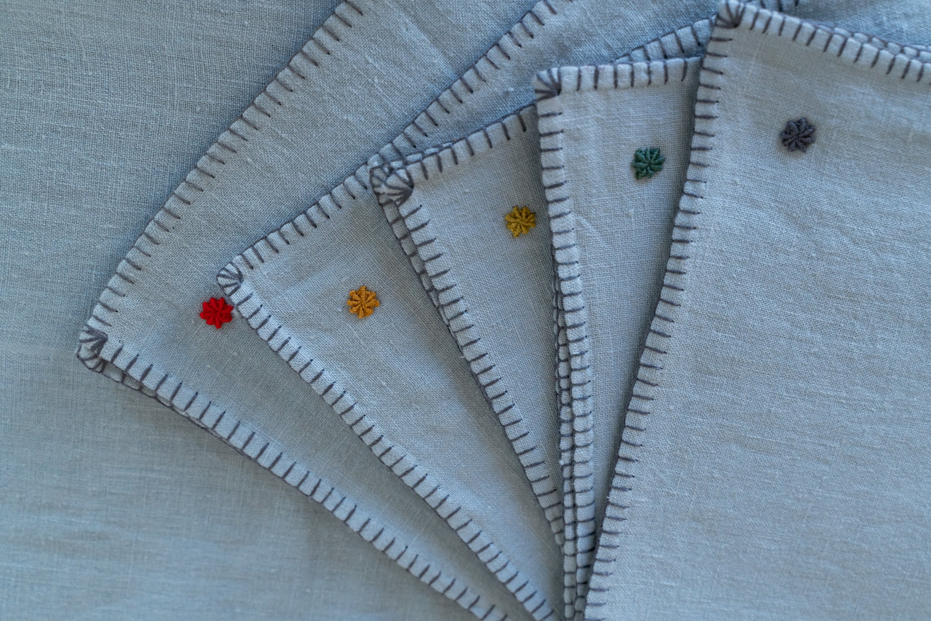 BADRIA - Nappe et serviettes en lin