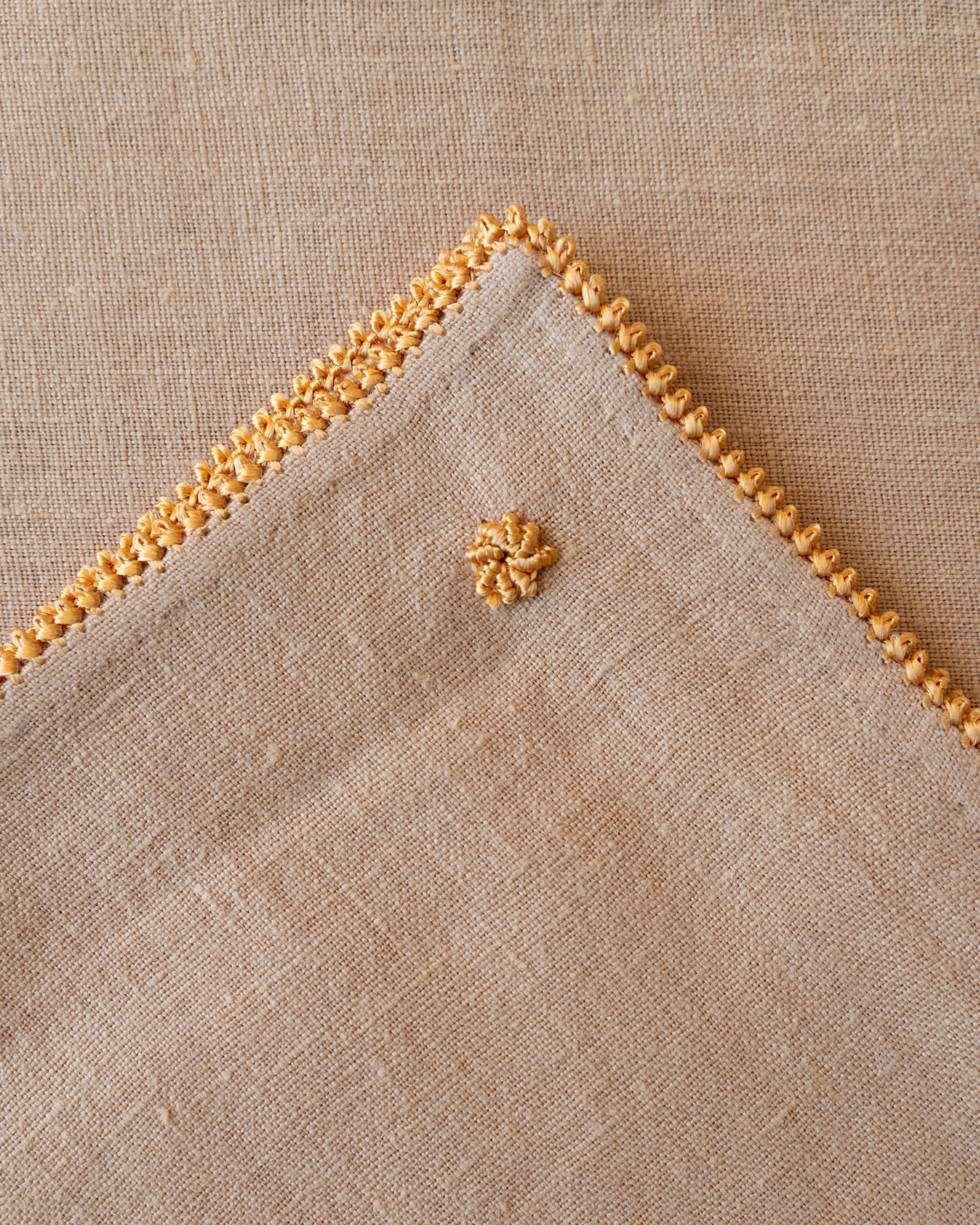 MINA - Natural linen tablecloth