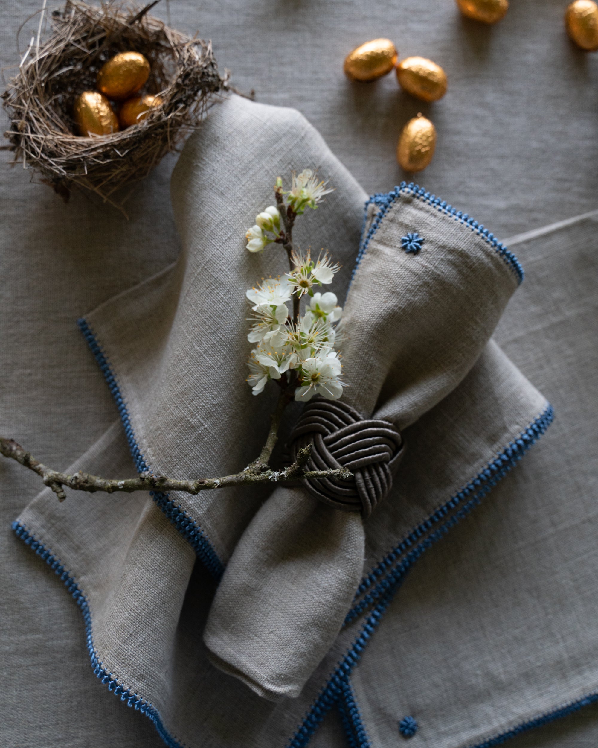 MINA - Natural linen tablecloth