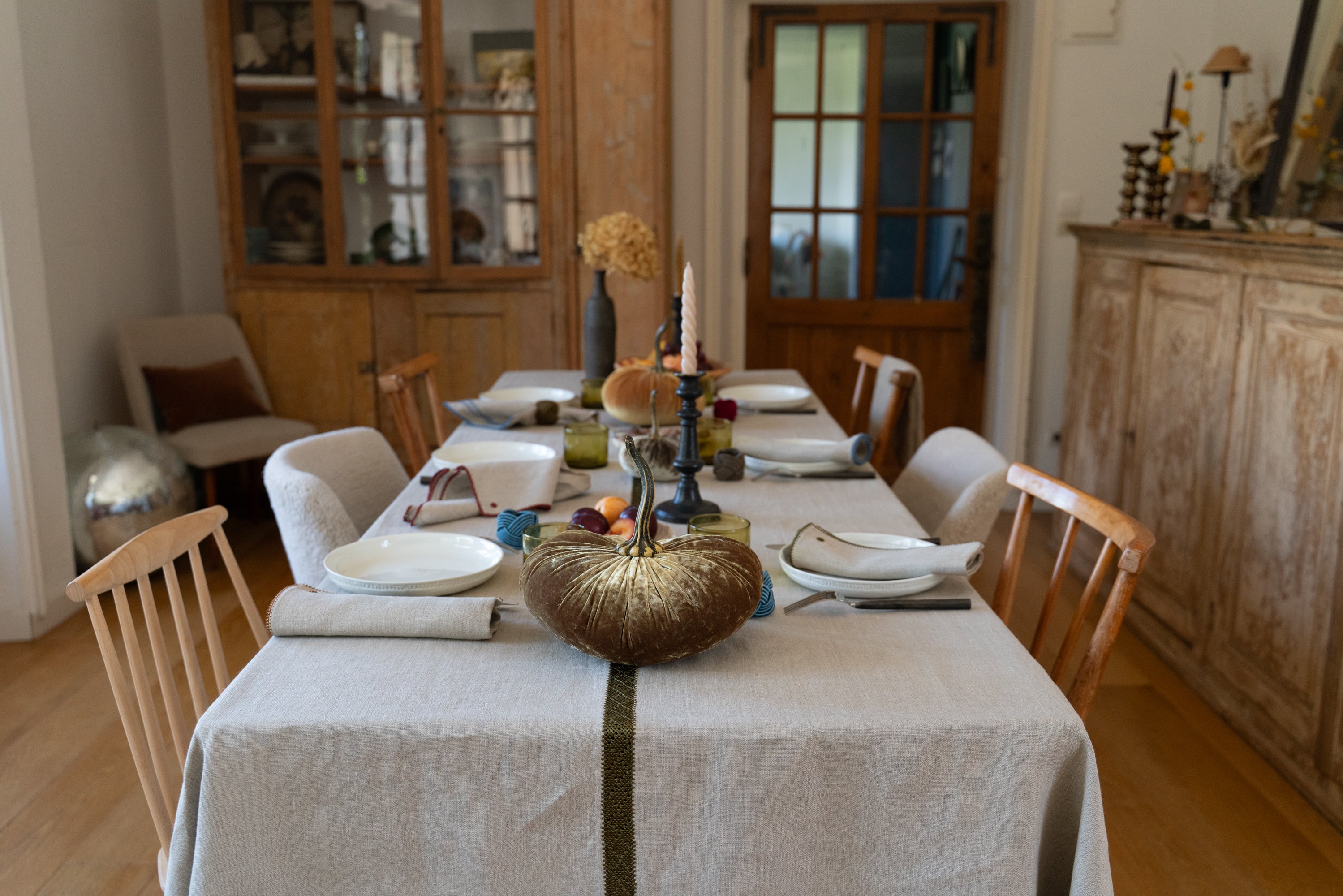 MINA - Natural linen tablecloth