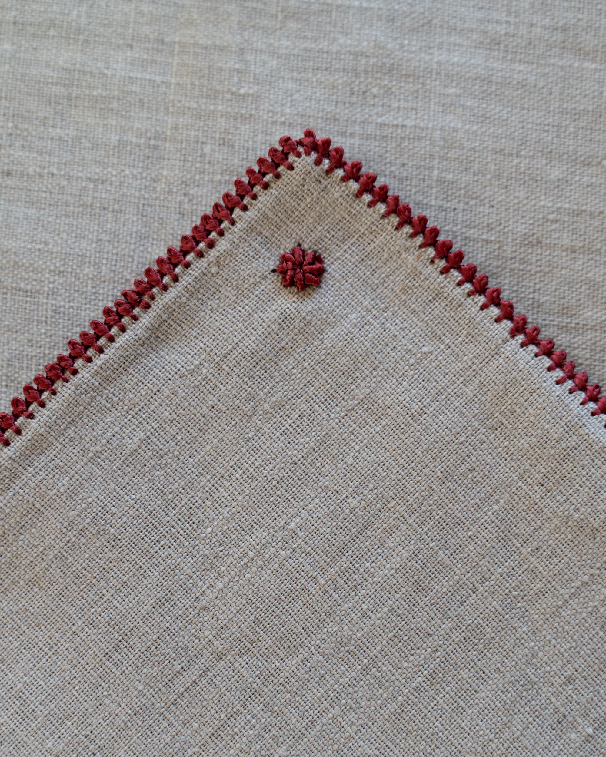 MINA - Natural linen tablecloth