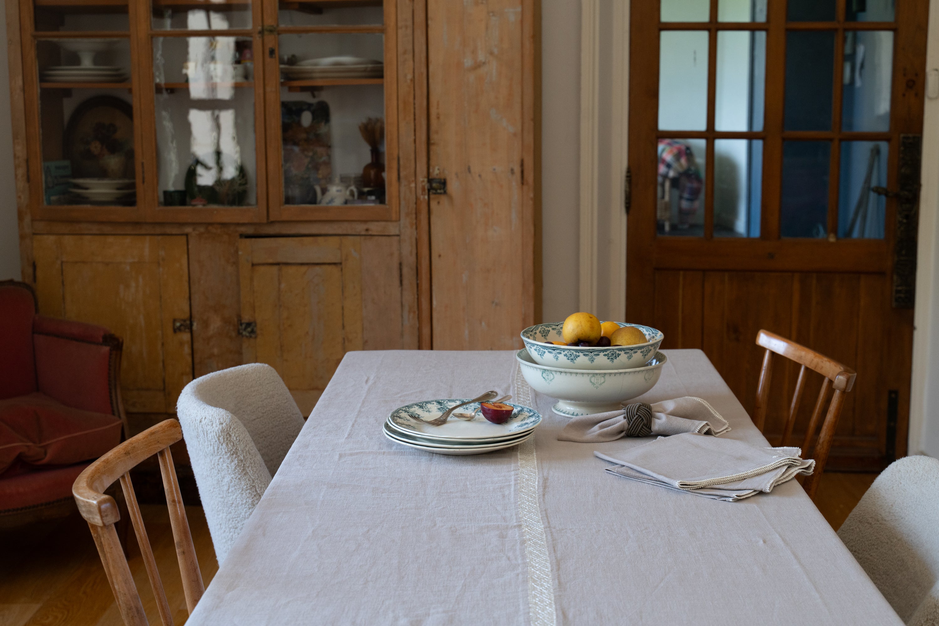 MINA - Natural linen tablecloth