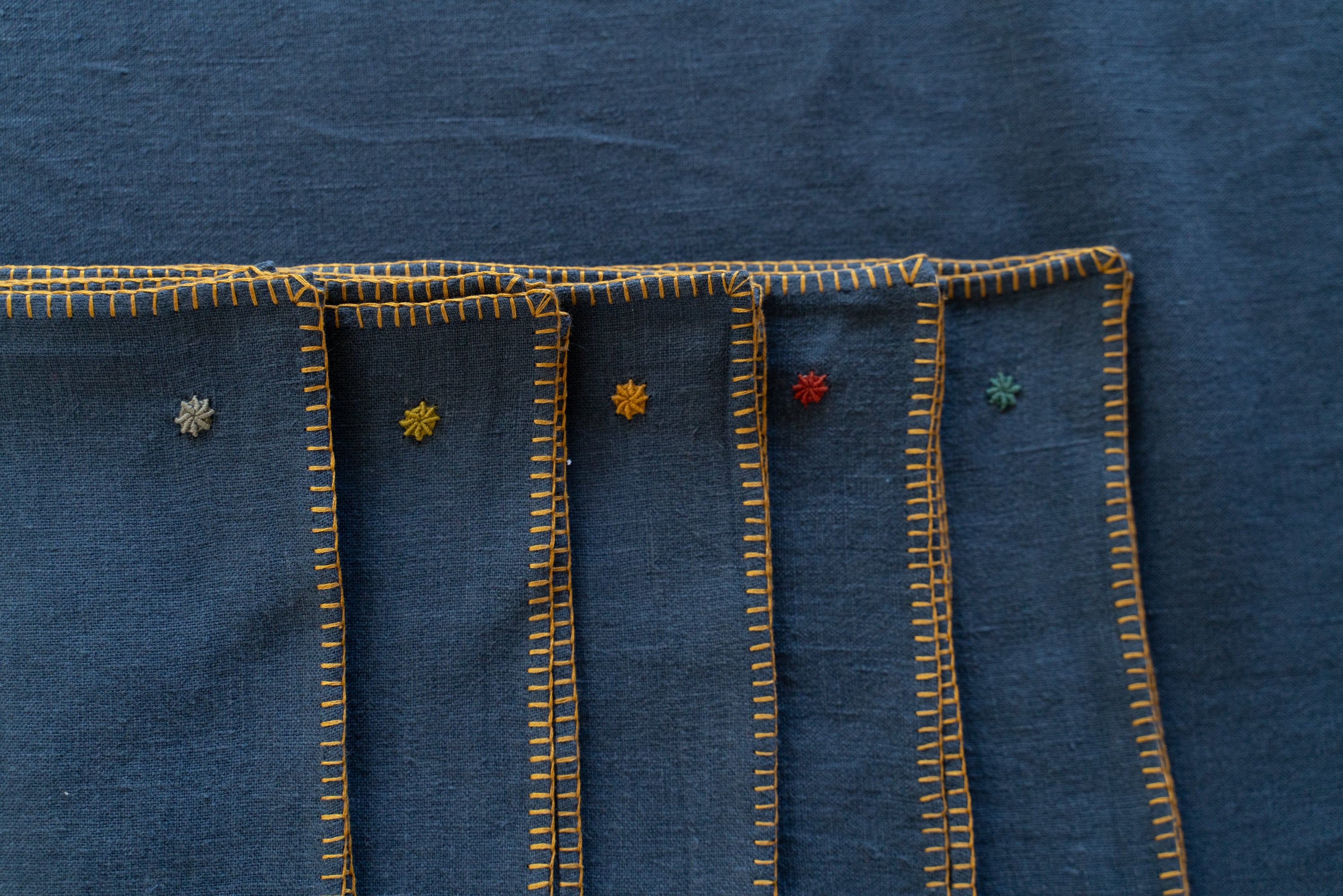 BADRIA - Nappe et serviettes en lin