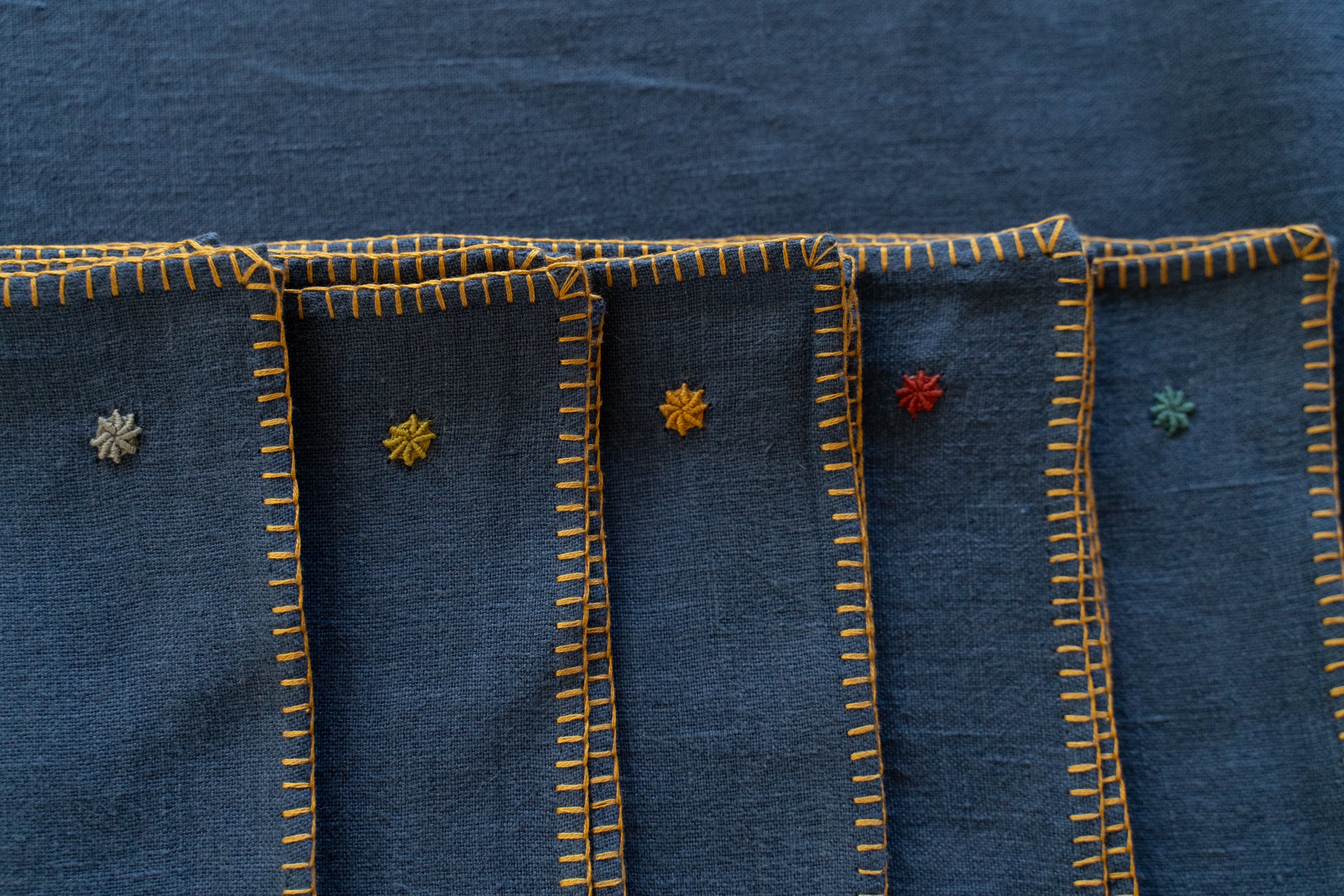 BADRIA - Nappe et serviettes en lin