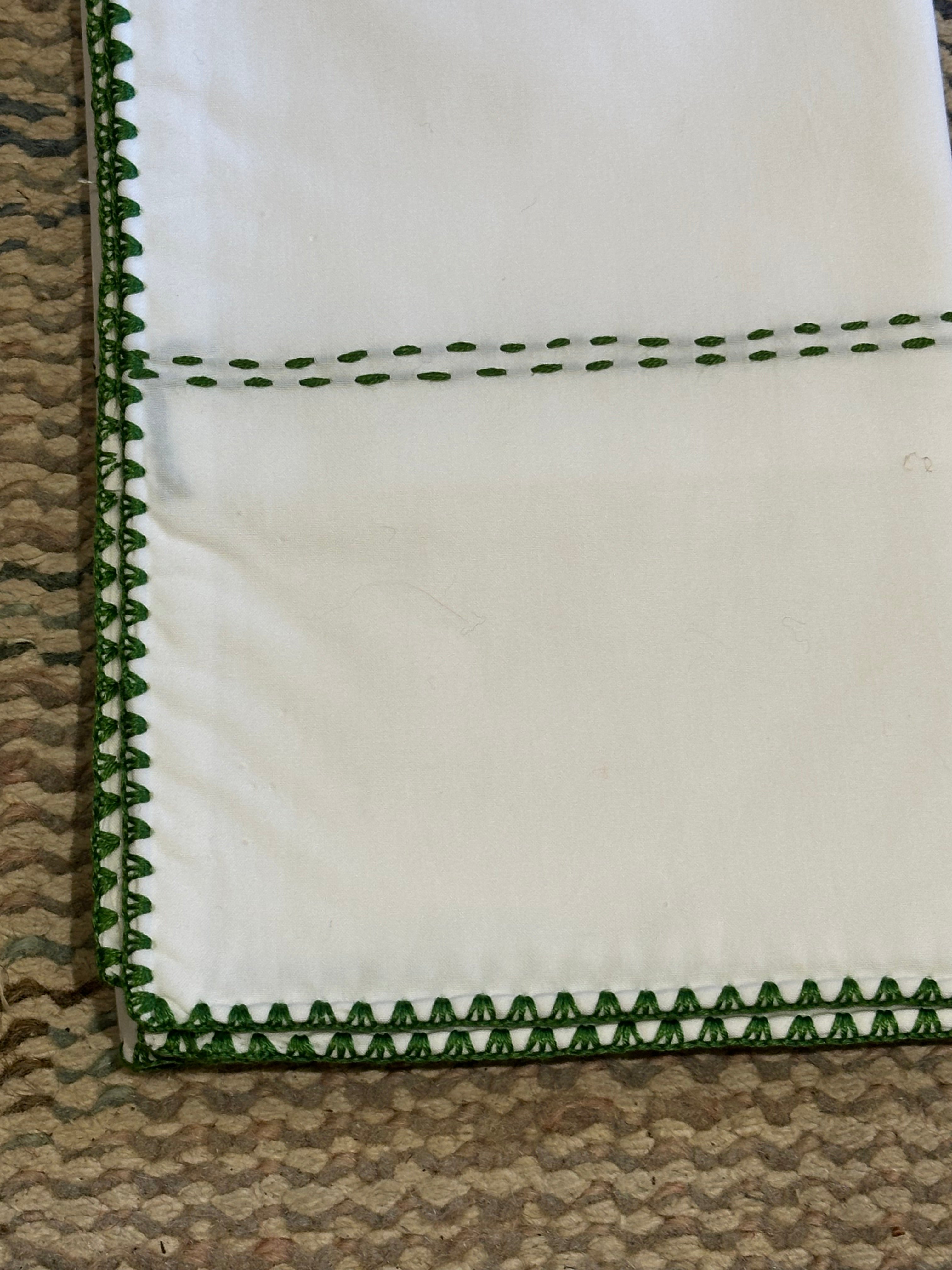 240x220 / Vert / Pointillés