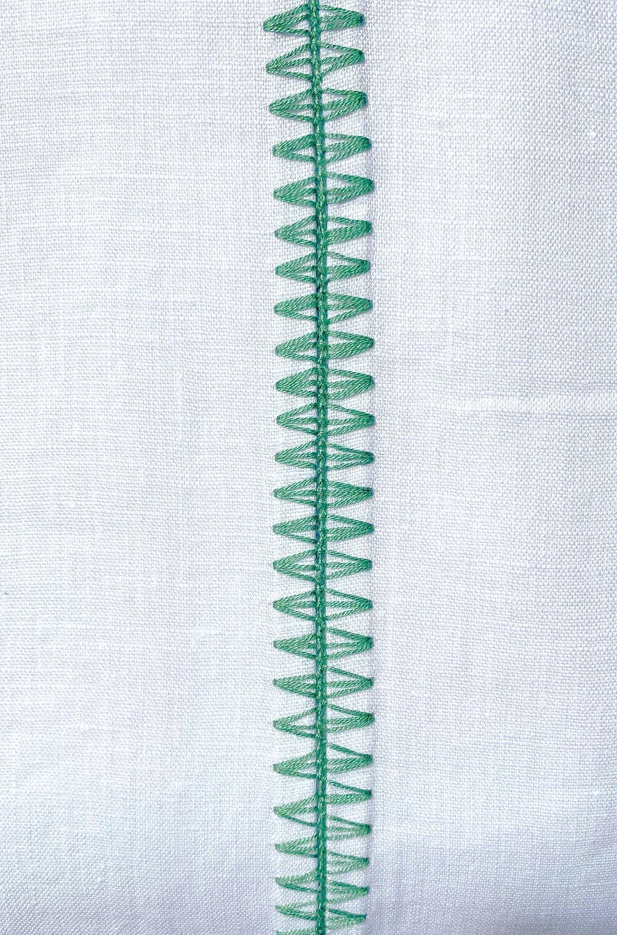 WE WE - White linen tablecloth