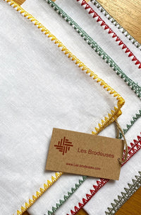 WE WE - White linen tablecloth