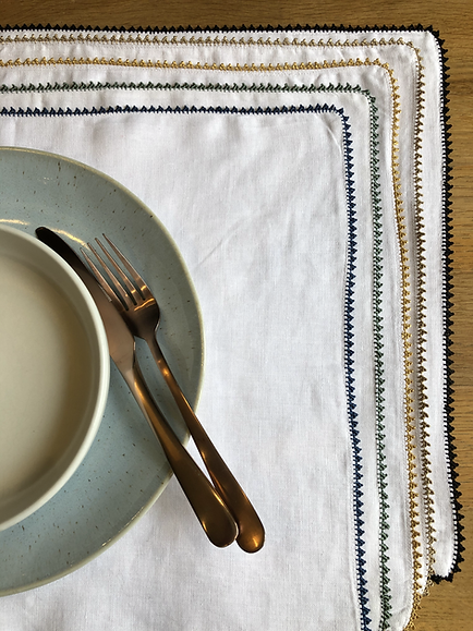 MINA- Sets de table en lin blanc