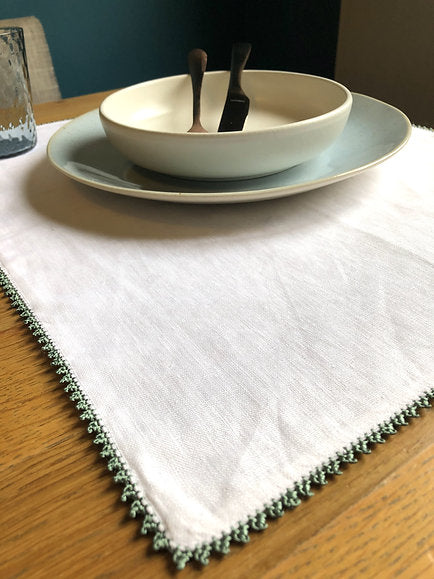 MINA- Sets de table en lin blanc